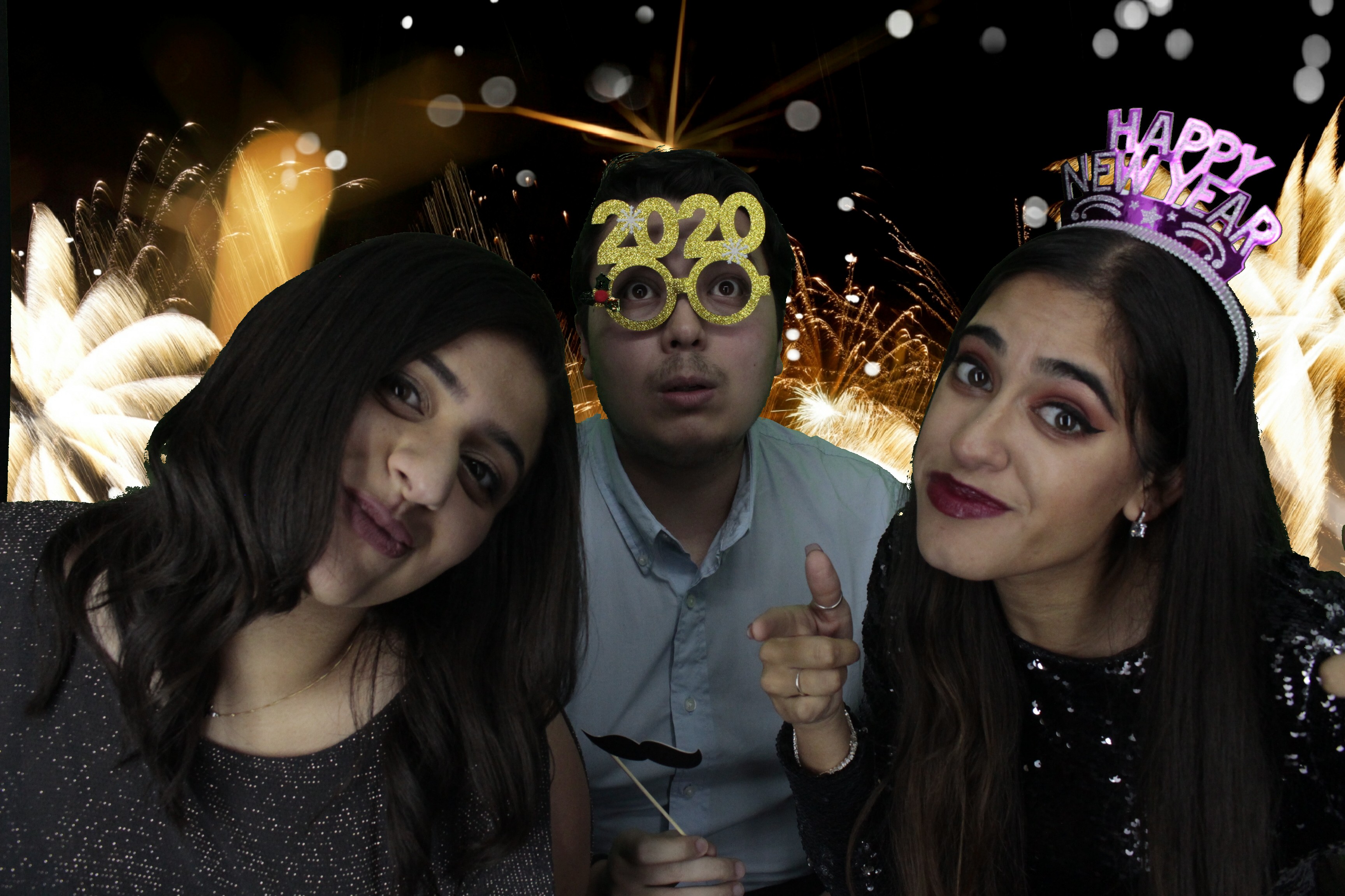 NYE Party | View more photos from the event at gallery.myphotoboothexperience.co.uk/u/MyPhotoBoothExperienceLtd/NYE-Party